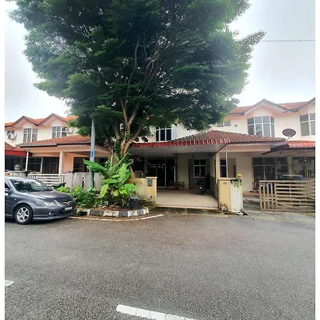 Homestay Pohon Rendang